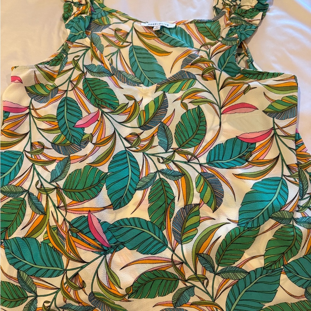 Tropical Leaf Print Sleeveless Top